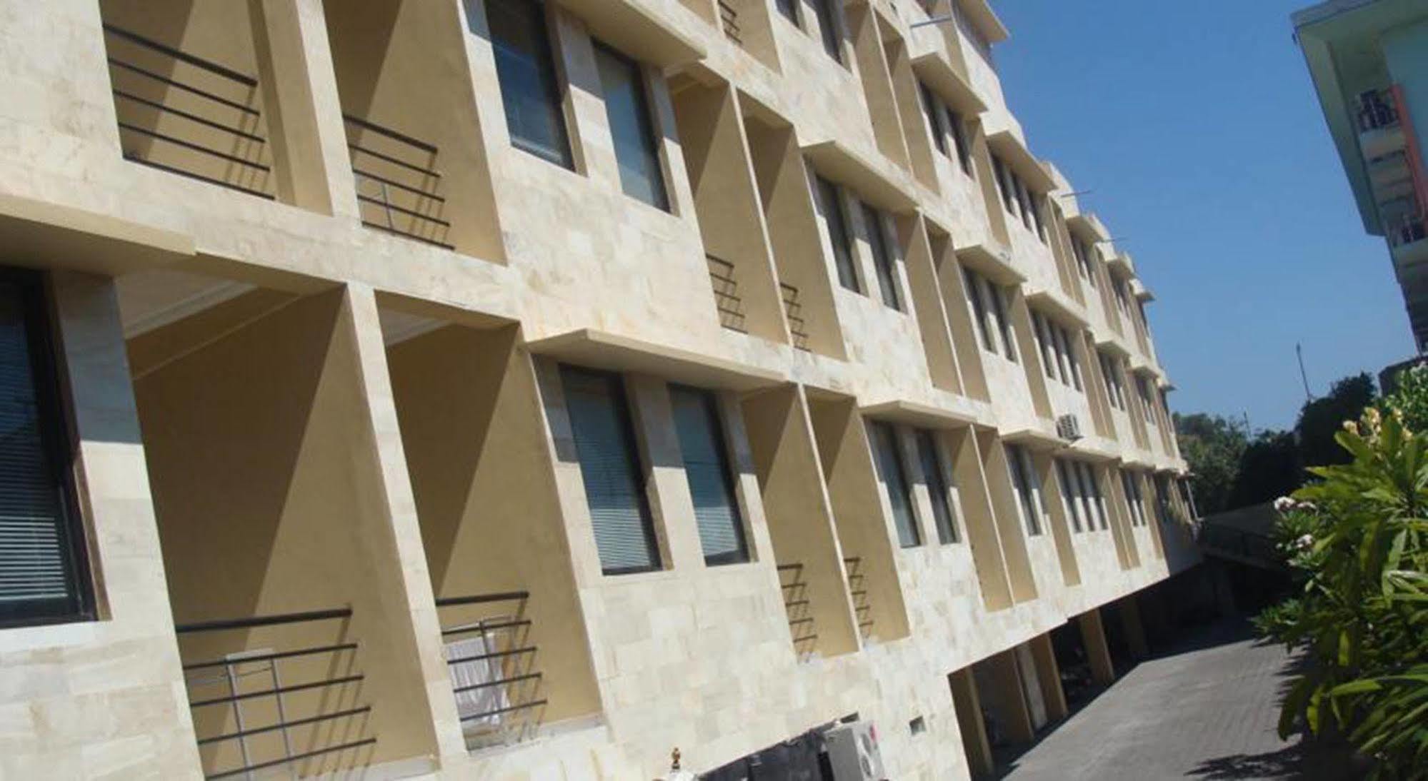 Arya Hotel & Spa Kuta Lombok Εξωτερικό φωτογραφία